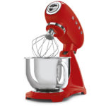 Smeg Robot Rouge SMF43RDEU + Bol en verre + Tablier + Livre de recettes - Image 4