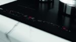 Taque de cuisson vitrocéramique Whirlpool WSB7860BF - Image 3