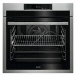 Four AEG Pyrolyse tactile de 71 litres BPE742380M